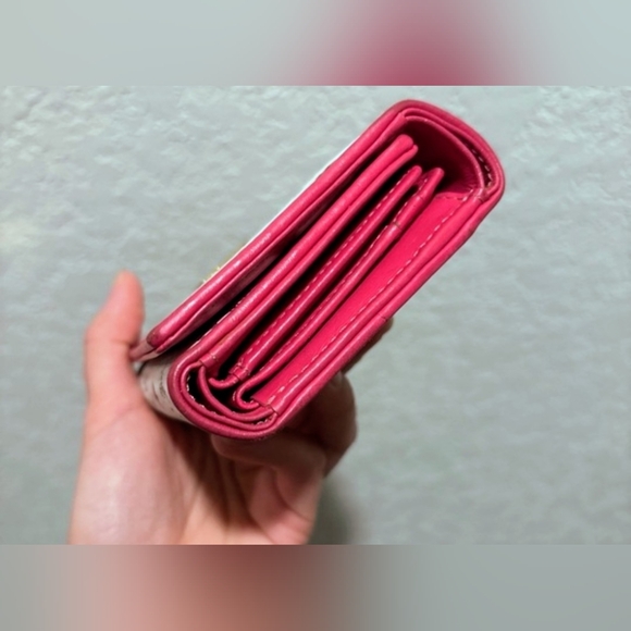 MCM Sweet Visetos Wallet - Picture 11 of 16